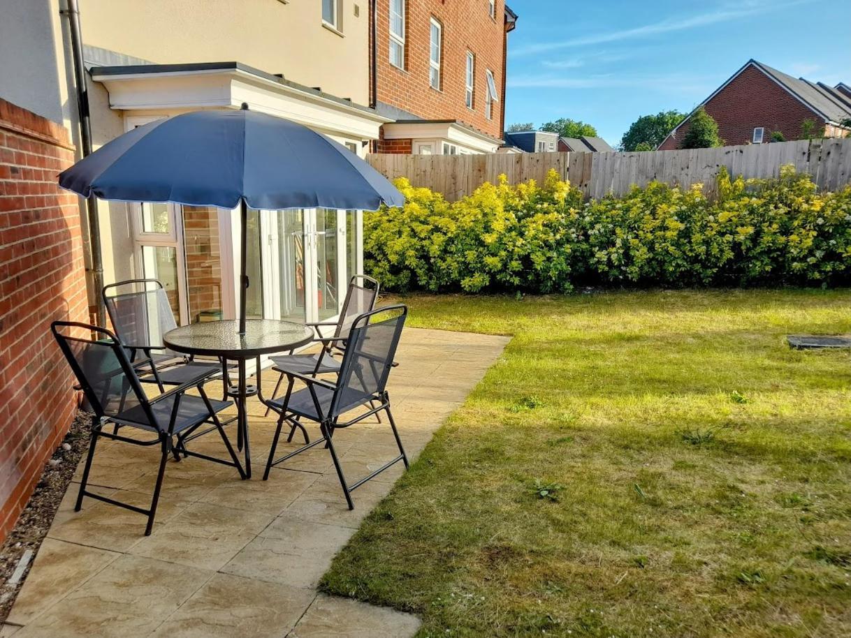 Beautiful 4 Bedroom Treasure Home Hemel Hempstead Εξωτερικό φωτογραφία